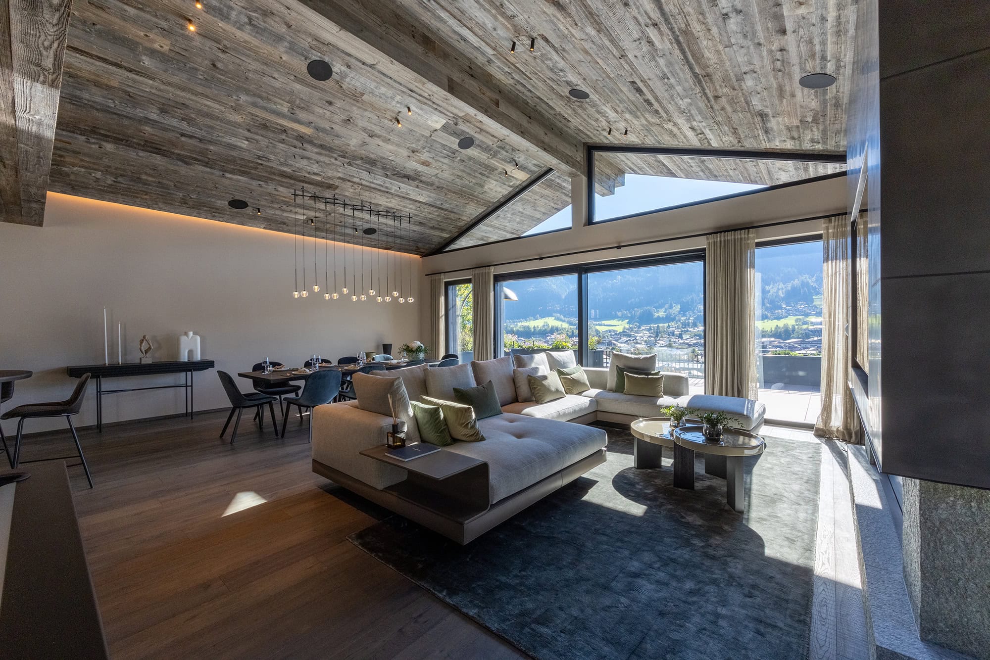 Villa_Kitzbuehel_Wohn_Essbereich