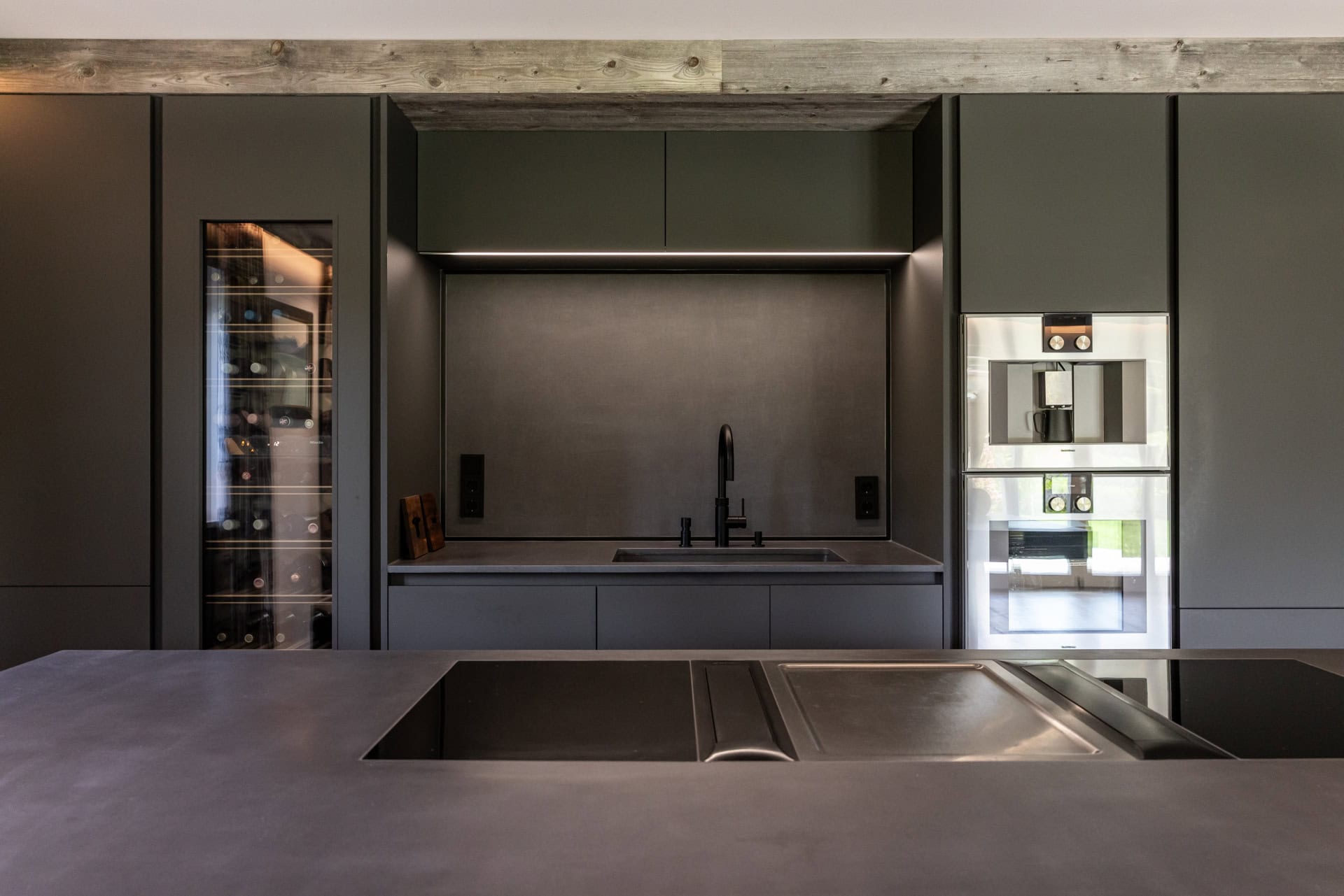 High-quality fitted kitchen