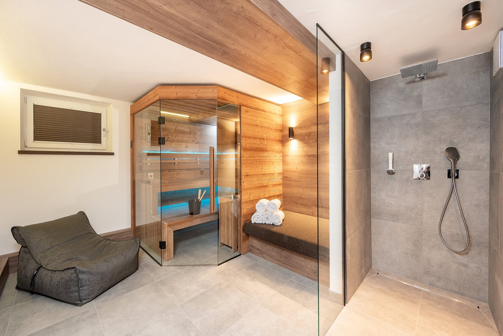 Wellnessbereich_Leogang_Mehrfamilienhaus