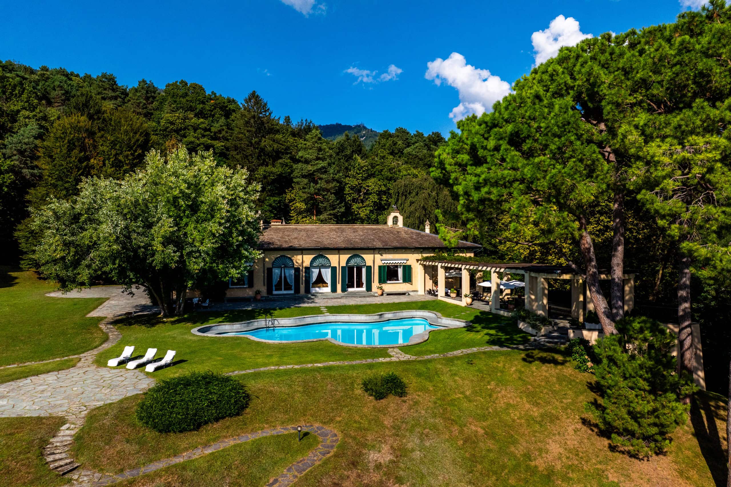 Immodrone_Sotheby's_Barasso_24