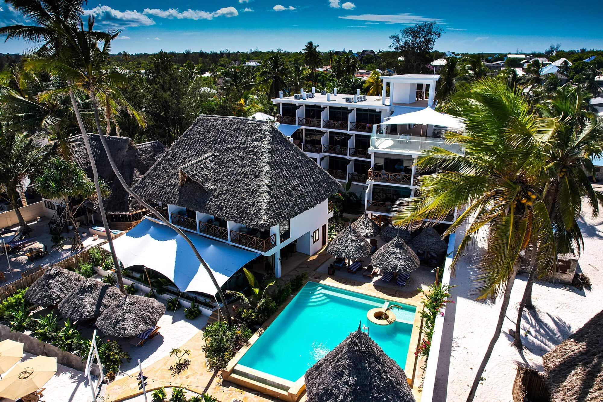 Ansicht Resort mit Pool