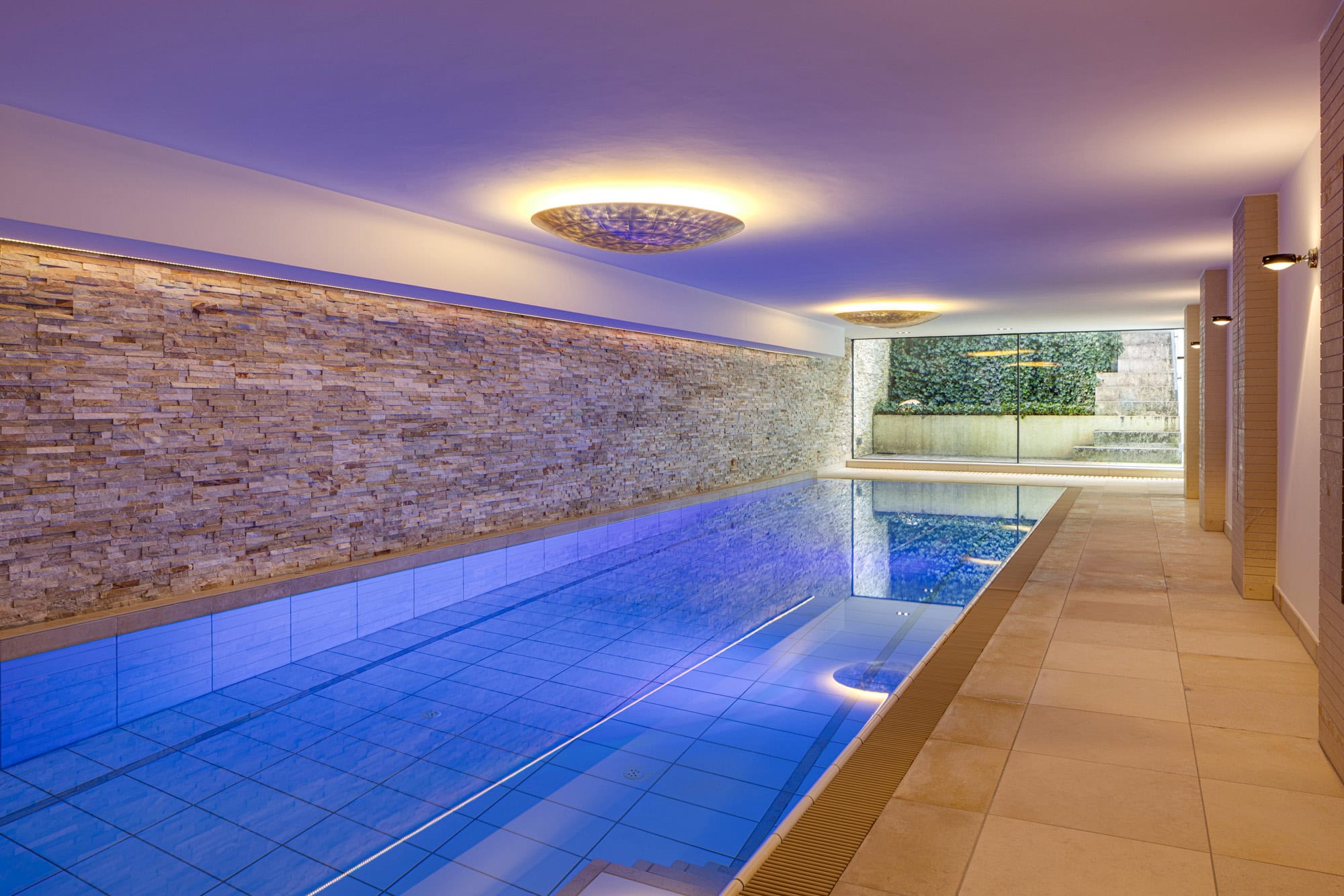 Indoor-Pool