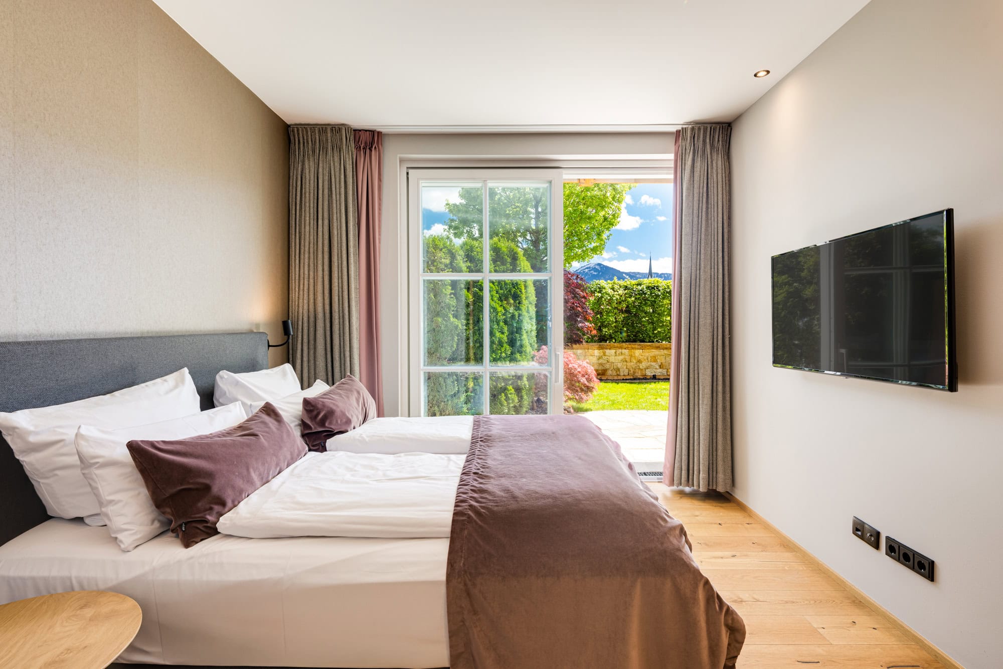 Schlafbereich mit Terrassenzugang