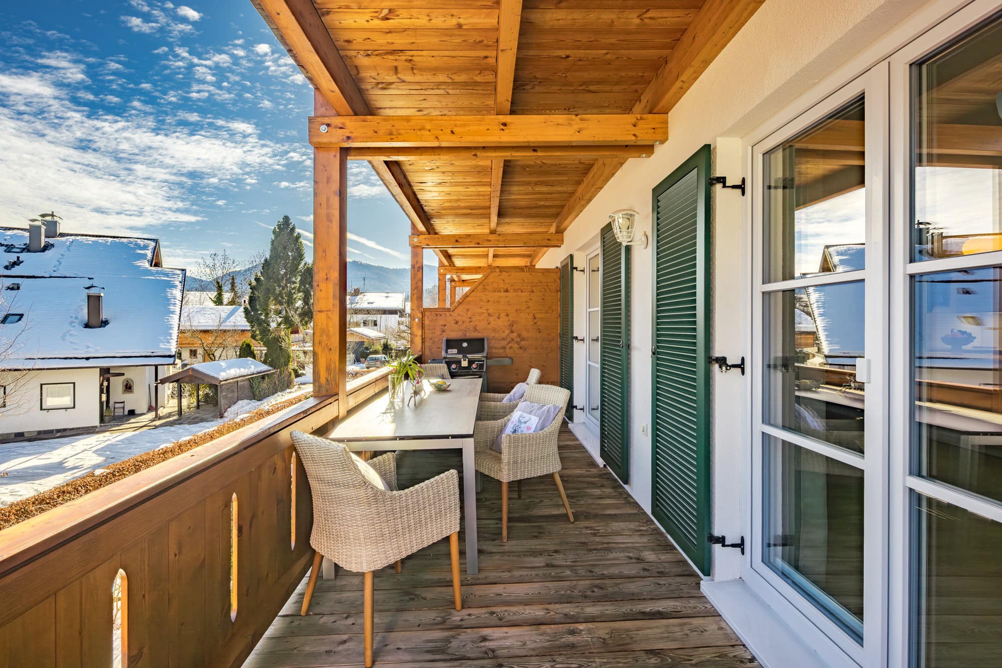 Überdachter Balkon