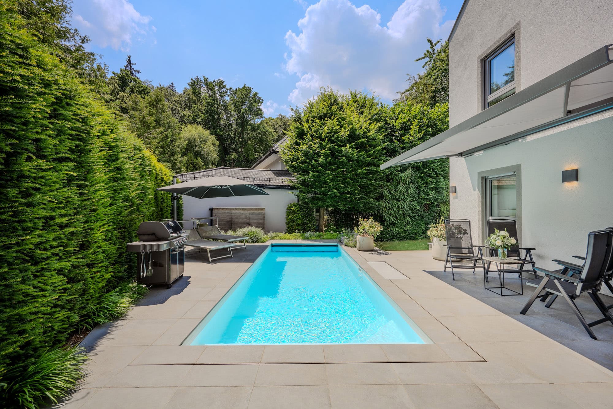 Beheizter Outdoor-Pool