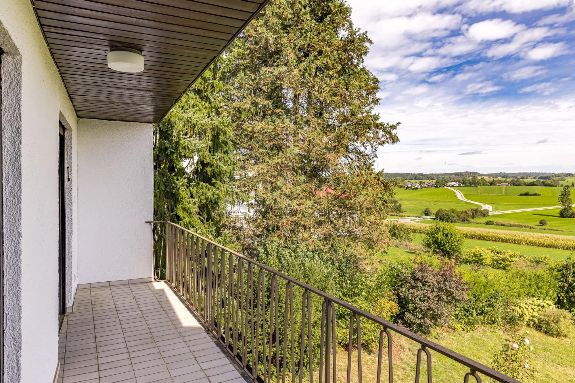 Balcony with a view of the countryside