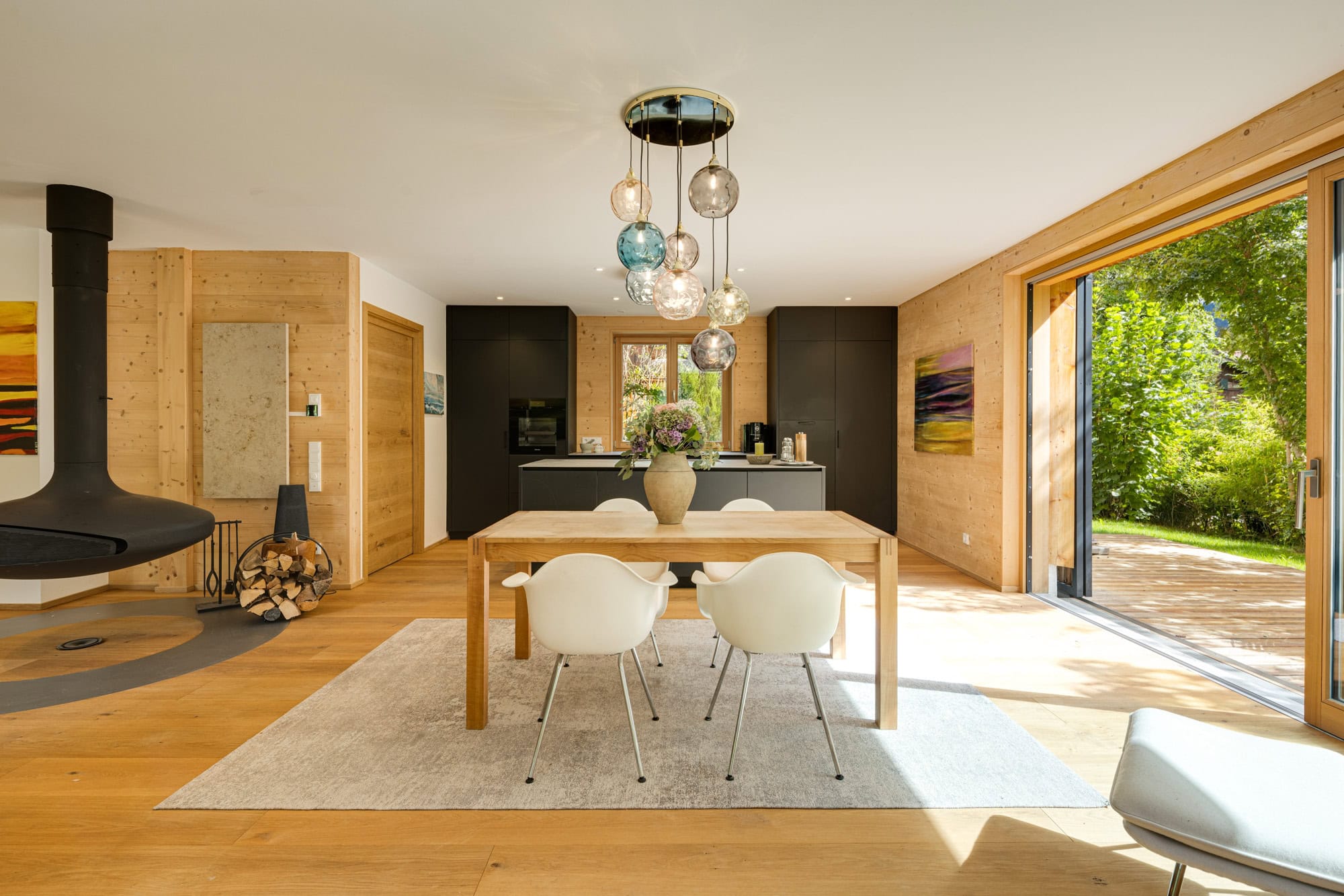 Dining and Cooking Area