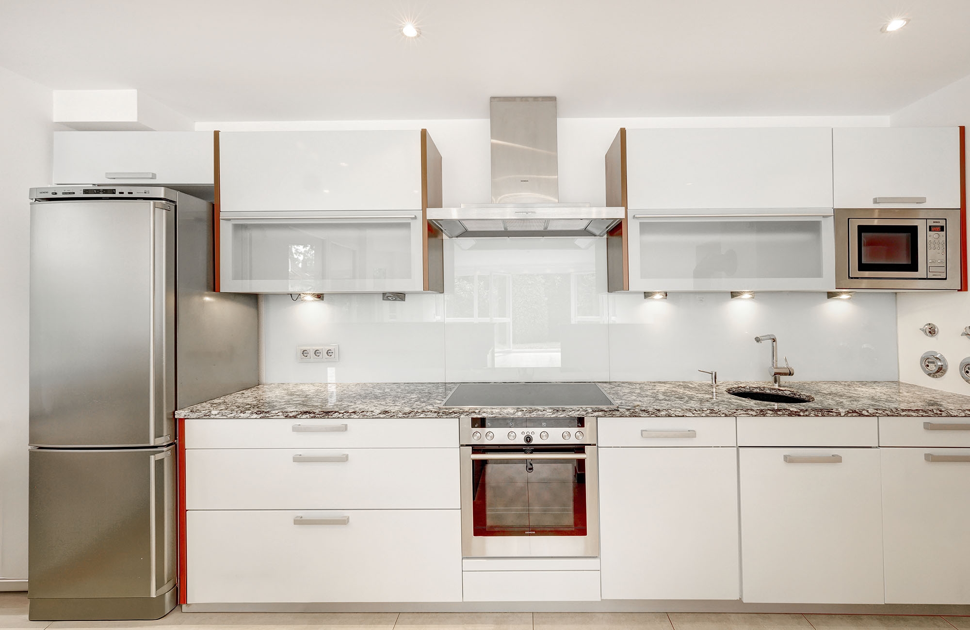 Fitted kitchen